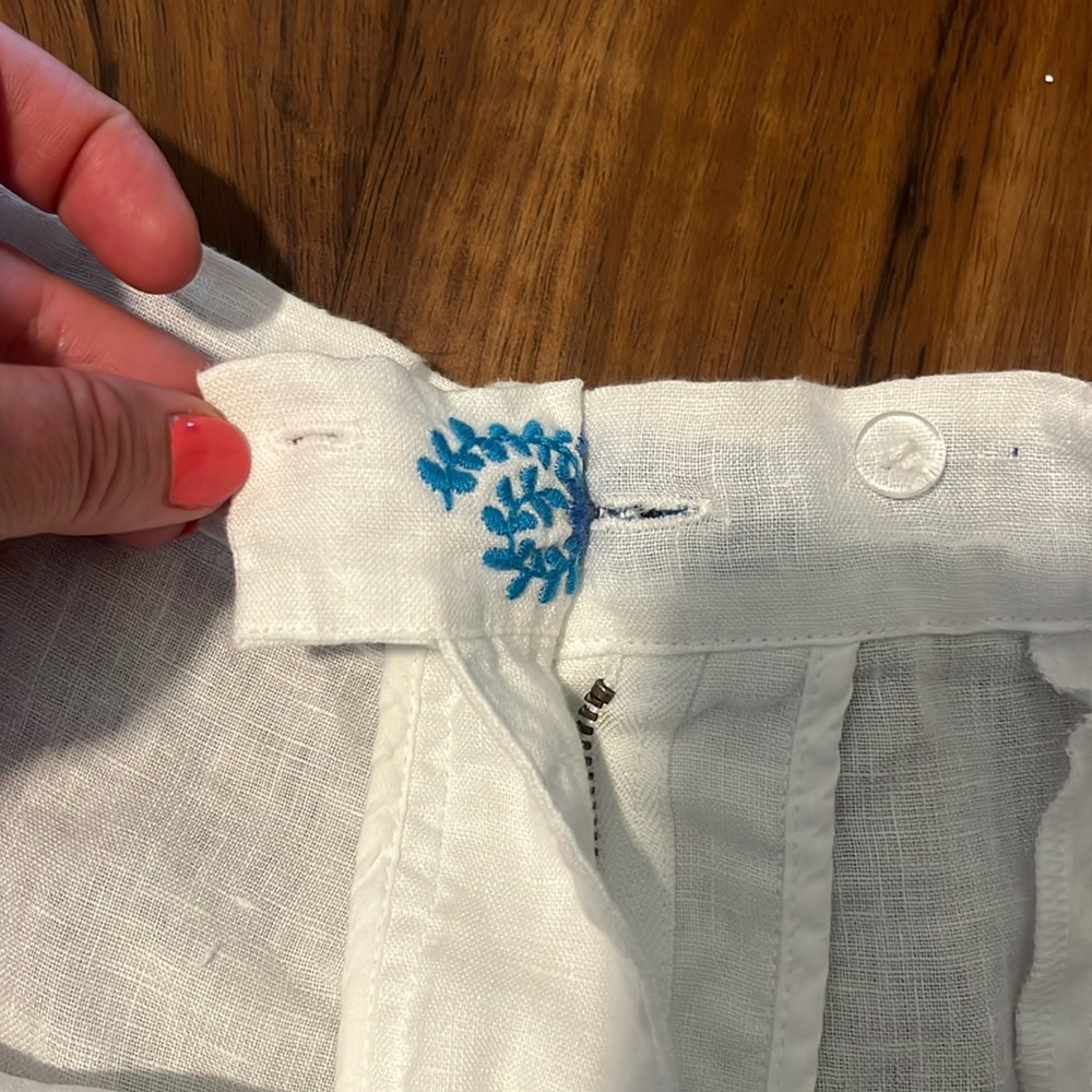 New Johnny Was Tai Linen Jade White and Blue Shorts with Ornate Design - Picture 8 of 16